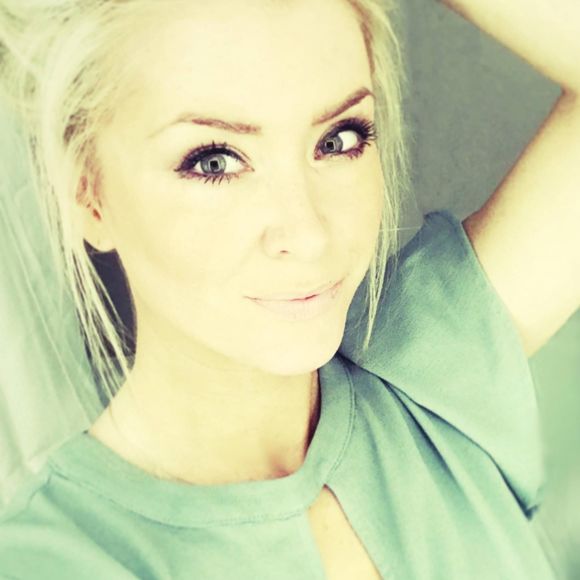 Meet your Posher, Kayce - Picture 1 of 1